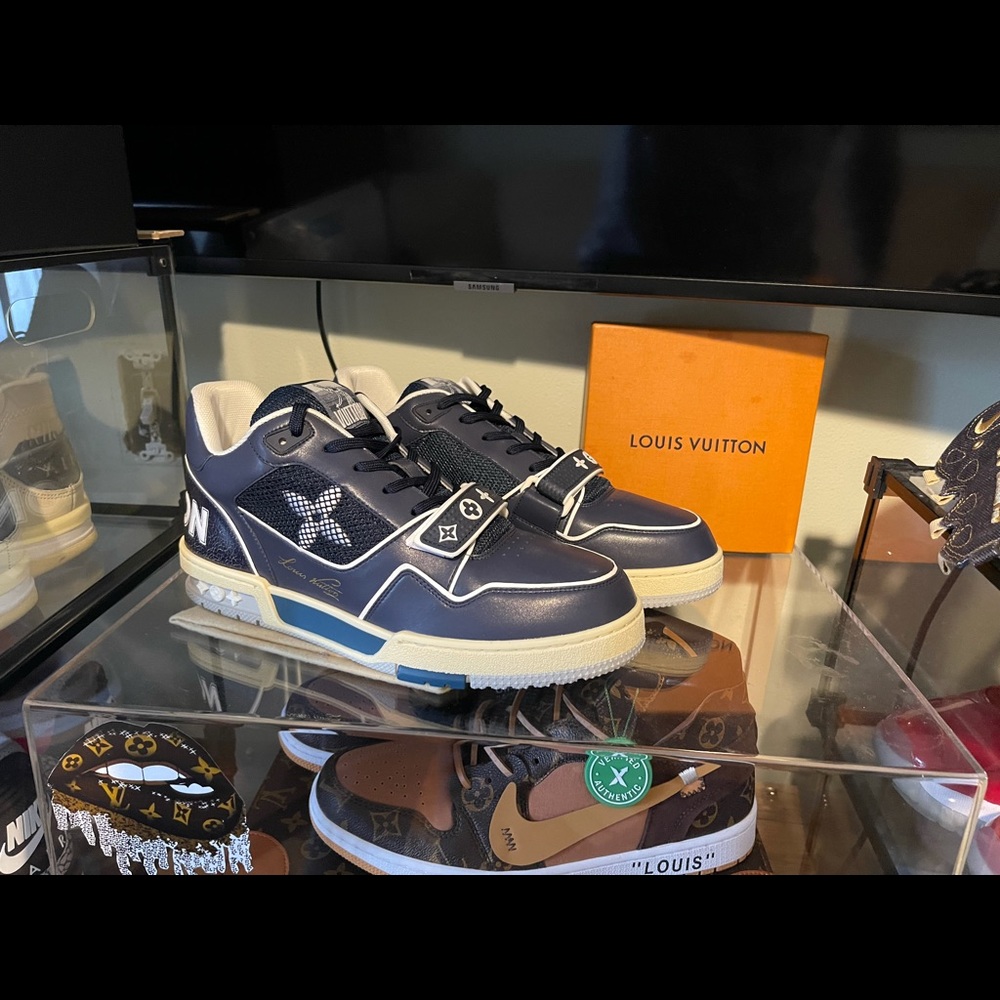 Louis Vuitton shoes size 9. Limited